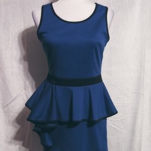 Vibe Blue Ruffled Sleeveless Dress Size M